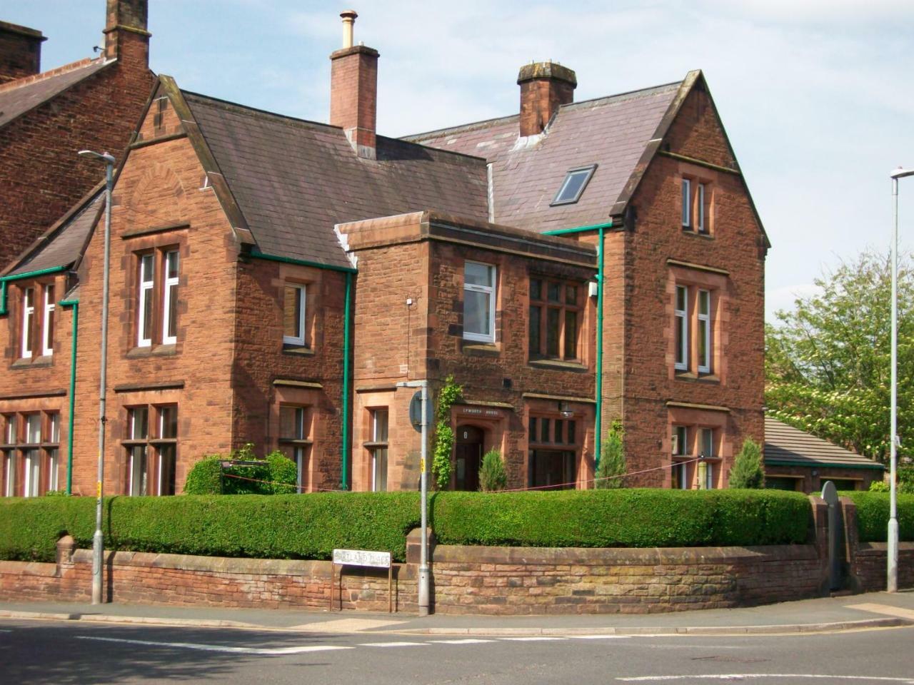 Upstairs, Downstairs At Epworth House Villa Penrith Exterior photo